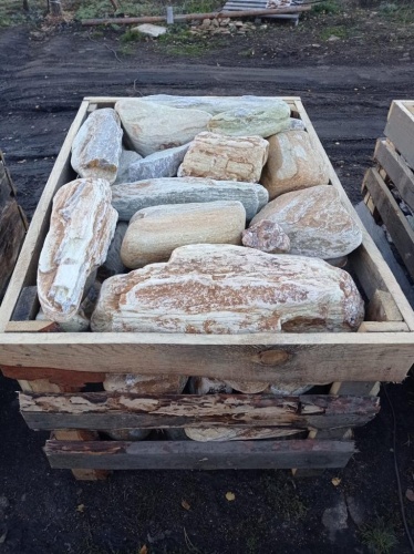 Златолит жёлтый, жёлто-зелёный глыбки и валуны для ланшафтного дизайна купить в Асбесте