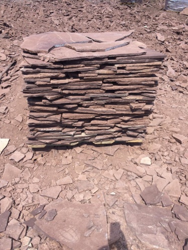 Плитняк лемезит бордовый для цоколя 1,5-2 см купить в Асбесте