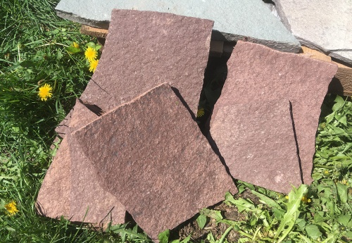 Плитняк лемезит бордовый для цоколя 1,5-2 см купить в Асбесте