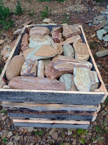 Златолит жёлтый, жёлто-зелёный глыбки и валуны для ланшафтного дизайна купить в Асбесте