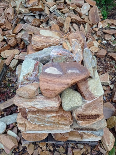 Златолит жёлтый, жёлто-зелёный глыбки и валуны для ланшафтного дизайна купить в Асбесте