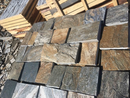 Плитка пилёная златолит Уральский для цоколя, отмостки купить в Асбесте