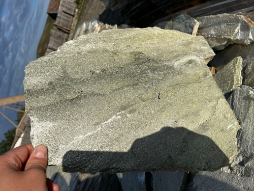 Плитняк златолит зелёный для цоколя, отмостки купить в Асбесте