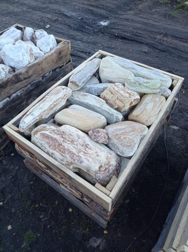 Златолит жёлтый, жёлто-зелёный глыбки и валуны для ланшафтного дизайна купить в Асбесте