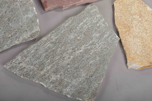 Плитняк златолит Уральский для цоколя, отмостки купить в Асбесте