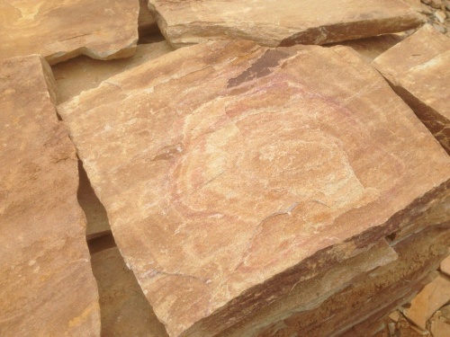 Златолит-золотистый-жёлтый-для-пошаговых-дорожек